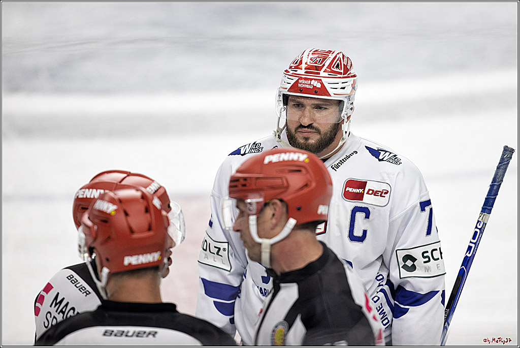 PENNY DEL;  Koelner Haie - Schwenninger Wild Wings; Koeln, 08.10.2021
